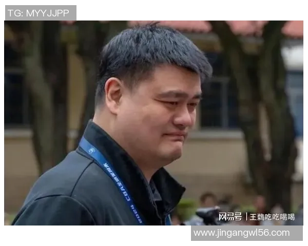 姚明蒸汽波：当篮球巨星与复古艺术相遇的奇妙旅程