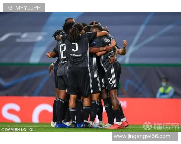 欧联杯精彩对决拜仁5-0大胜里昂神扑引发争议判罚全场沸腾