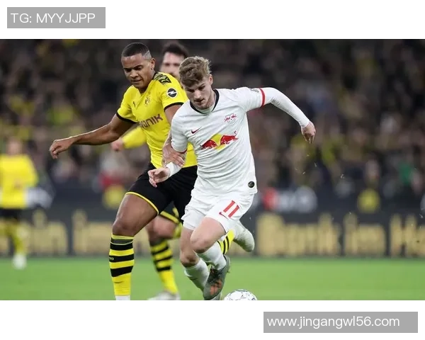 意甲激战：莱比锡与多特蒙德战平点球大战引发全场热烈反响