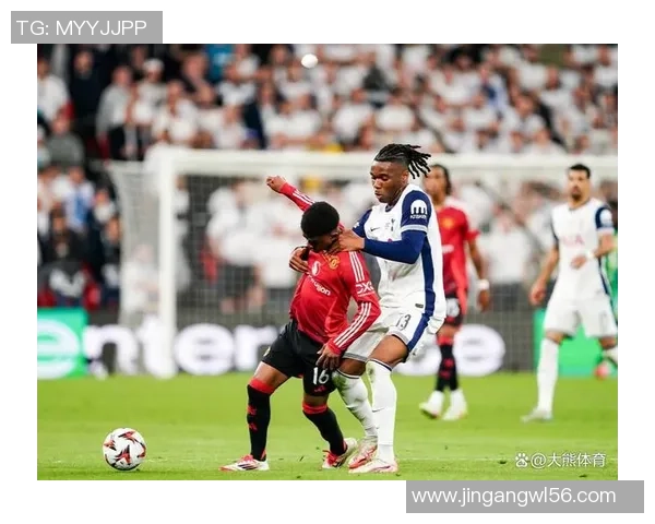 欧联杯曼联大胜波尔图五球逆转全场激情转会传闻引发热议