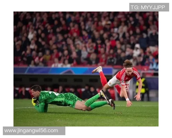 尤文图斯逆袭巴萨5-1大胜引发全场震撼精彩集锦回顾