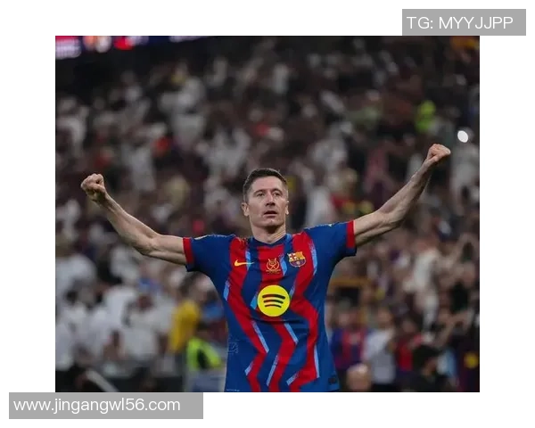 欧联杯激战巴萨逆袭拜仁5-0全场沸腾赛后点评精彩纷呈