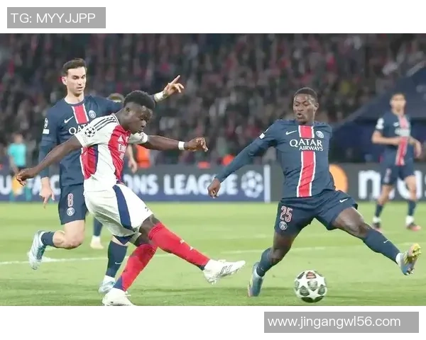 热刺大胜巴黎圣日耳曼神扑瞬间引发争议判罚全场沸腾 热刺大胜巴黎圣日耳曼神扑瞬间引发争议判罚全场沸腾